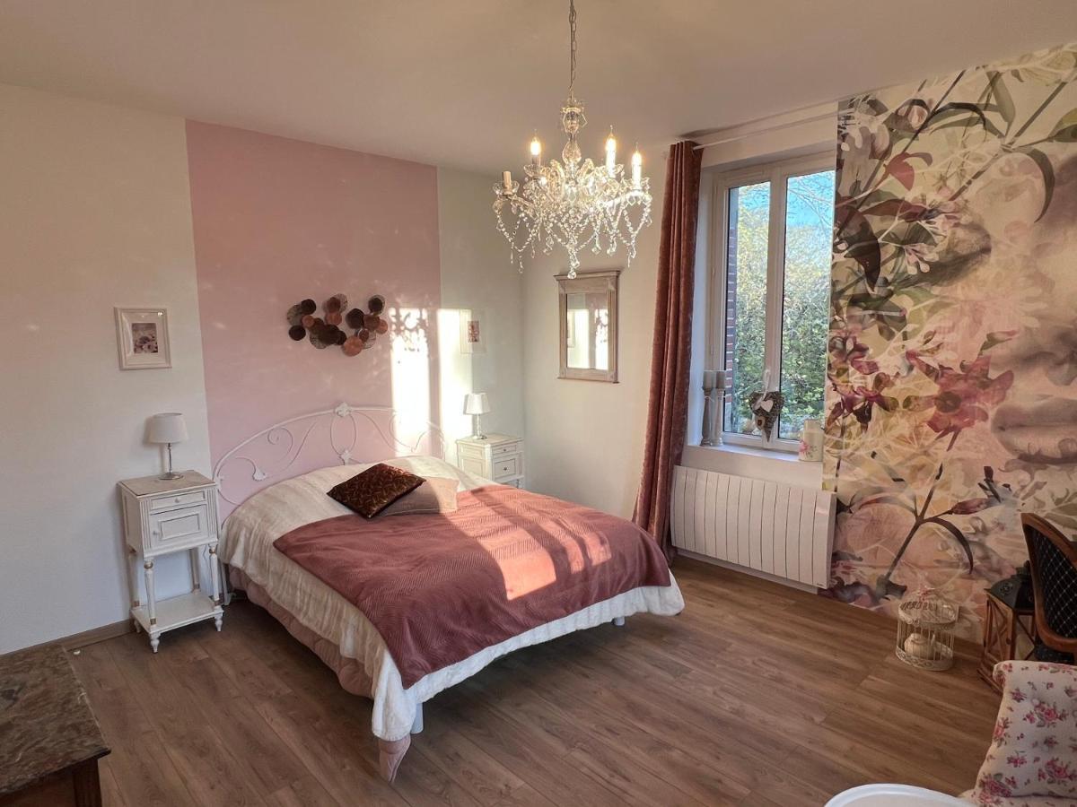 Chateau Segot Neuilly-le-Real ภายนอก รูปภาพ